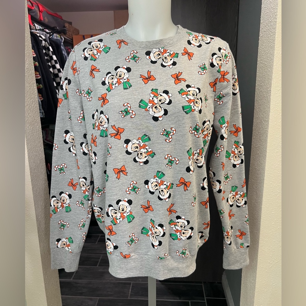 Disney Mickey & Minnie Christmas Pullover Sweater